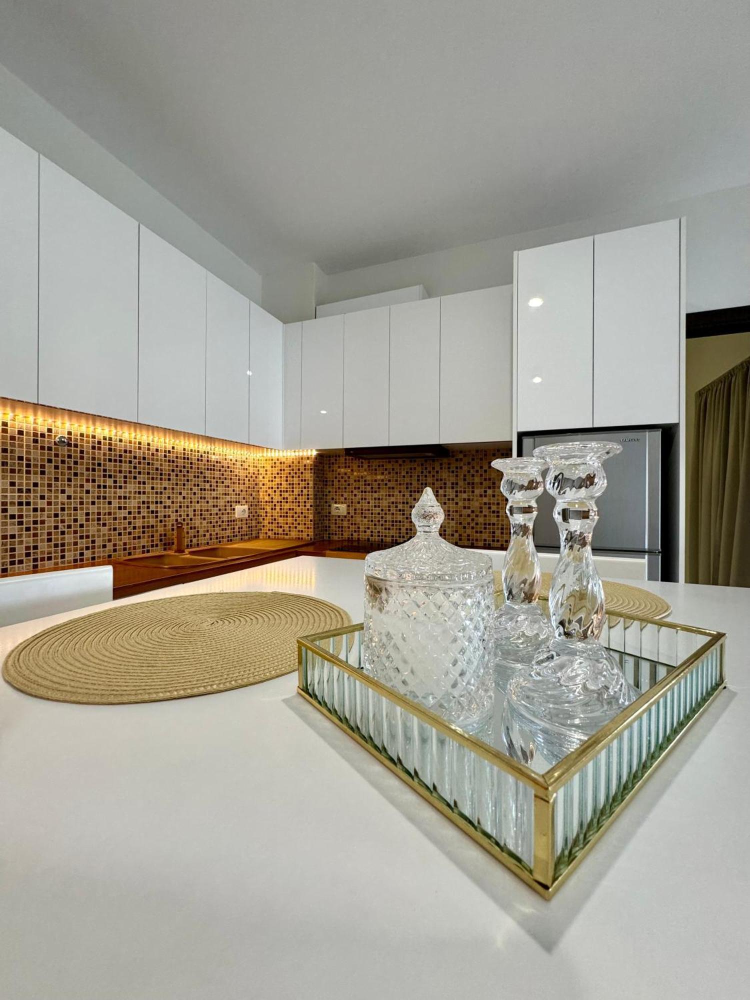 Belaire Luxury Apartment Саранде Екстериор снимка