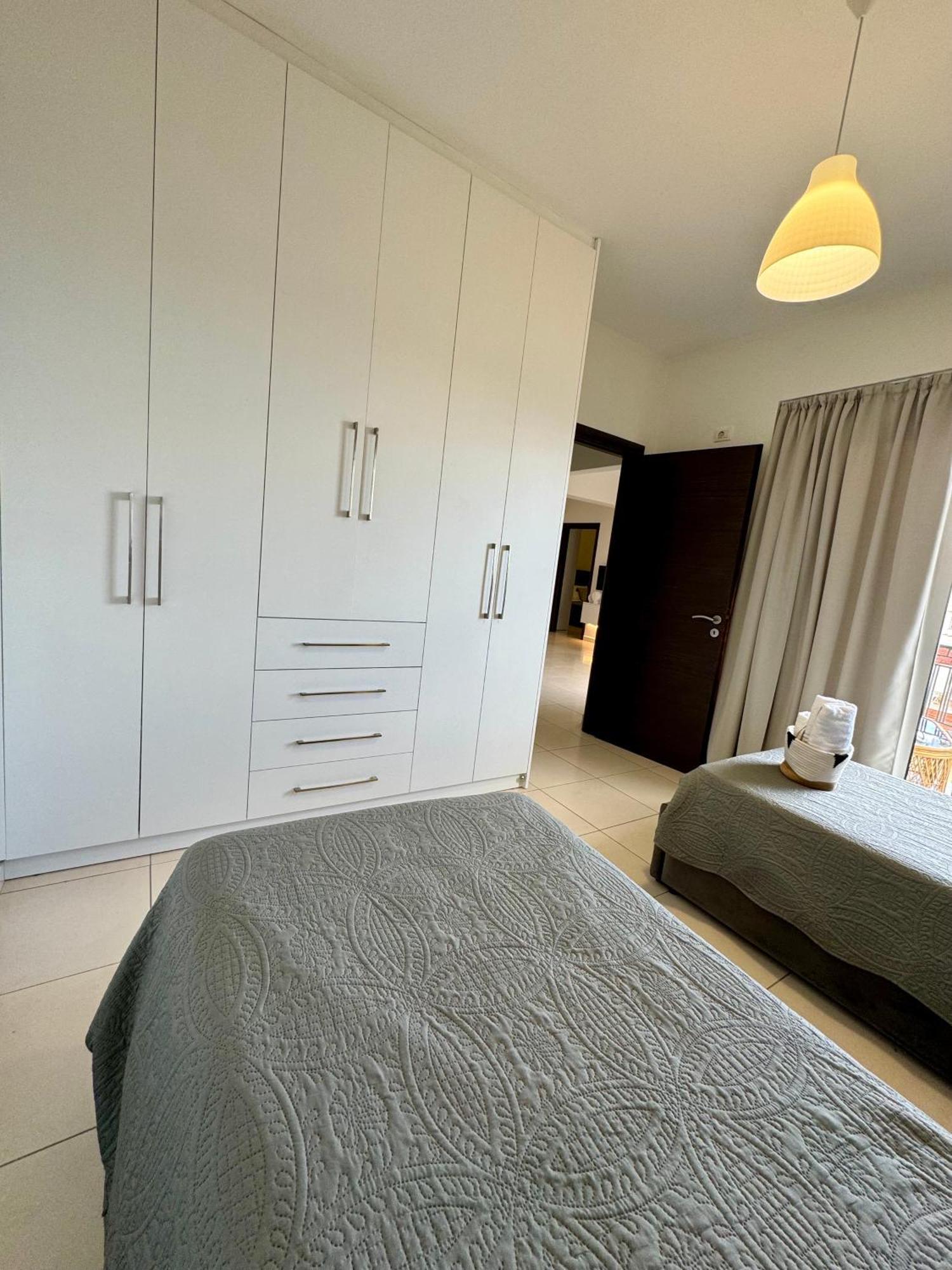 Belaire Luxury Apartment Саранде Екстериор снимка