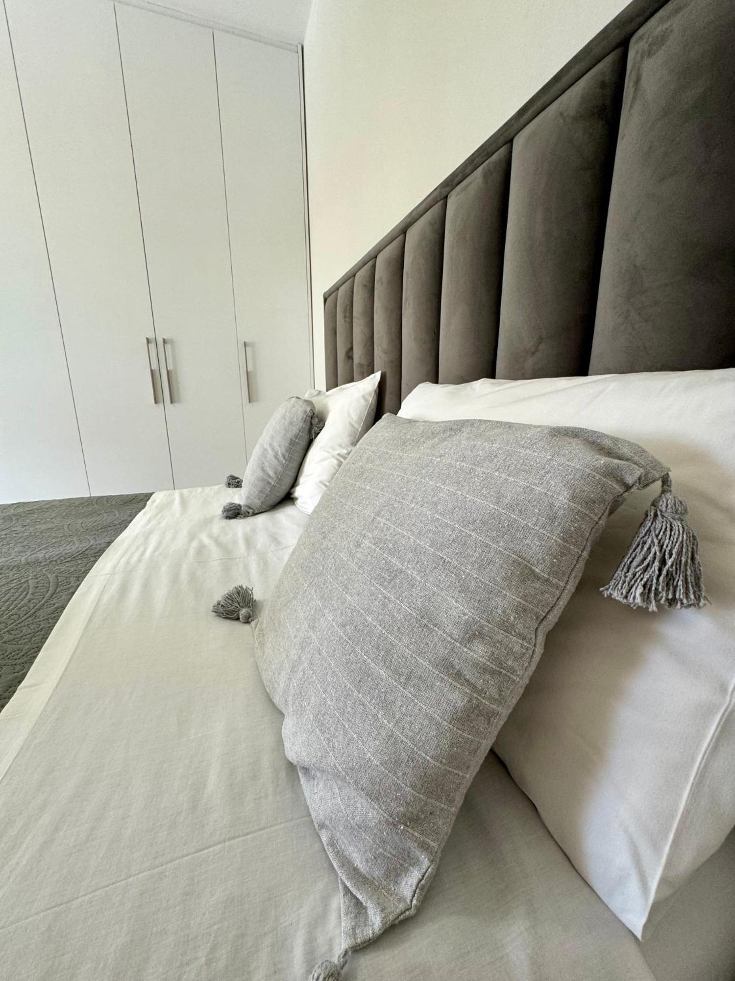 Belaire Luxury Apartment Саранде Екстериор снимка