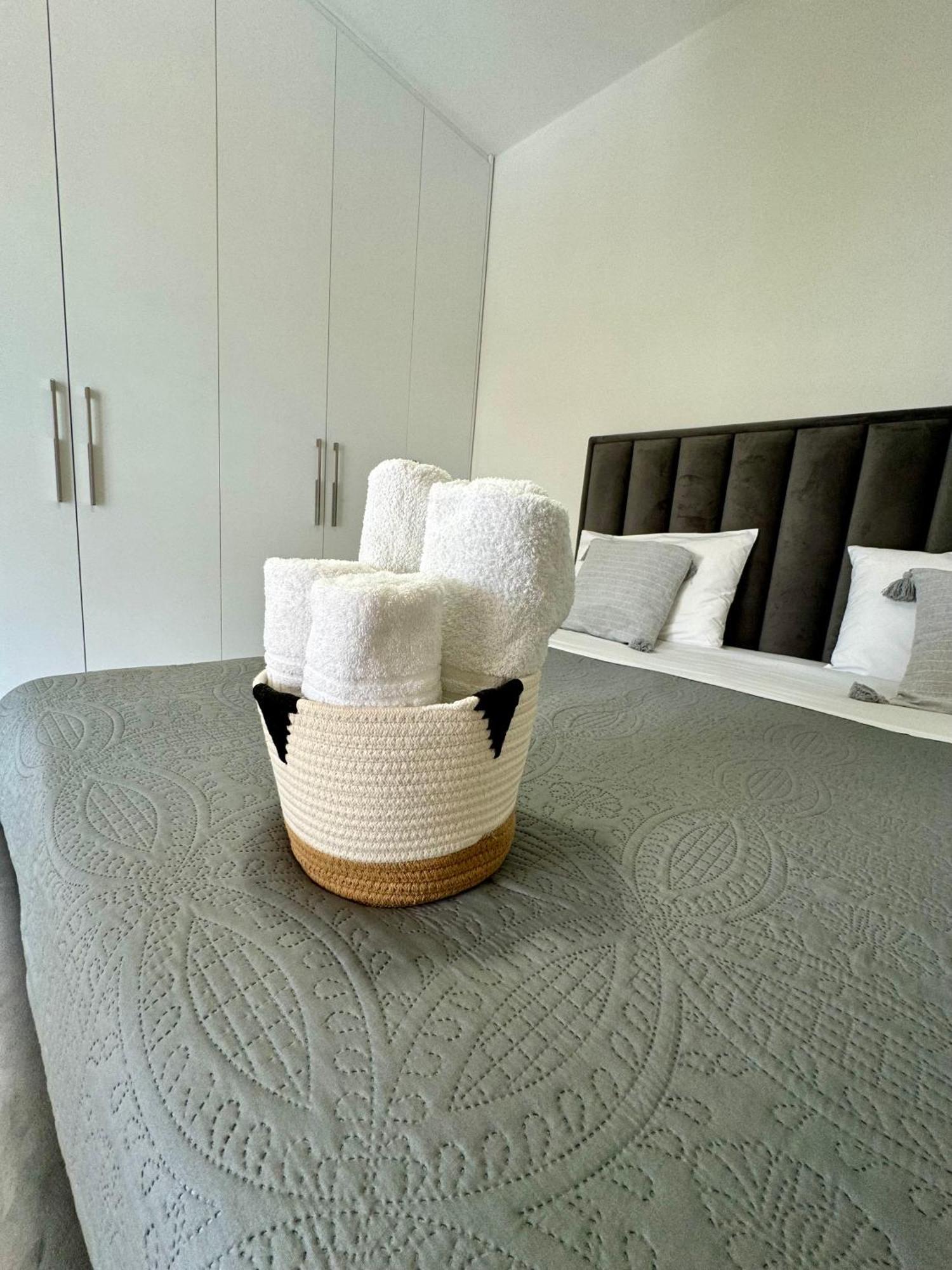 Belaire Luxury Apartment Саранде Екстериор снимка